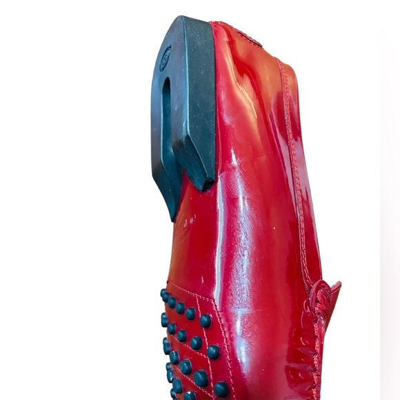 Tod’s Red Patent Leather Loafer Moccasin Driving Shoe Size 38 / 8 Shiny Low Heel - Picture 9 of 10